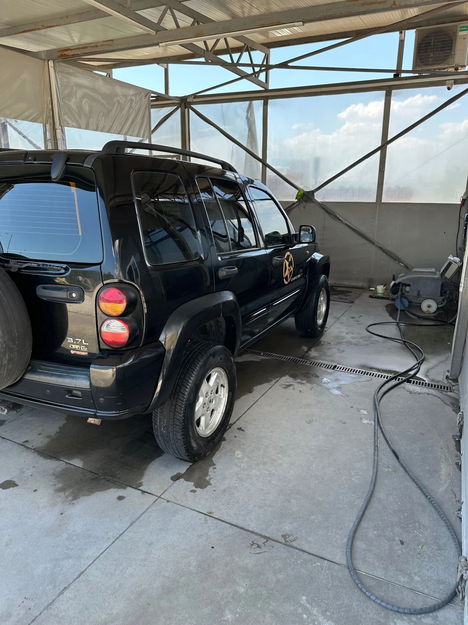 Jeep Cherokee 3.7 бензин/газ - изображение 5