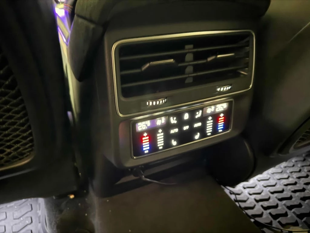 Audi RSQ8 * 4.0 TFSI quattro * CARFAX * ��� ������������ ��� | Mobile.bg � ����������� 13