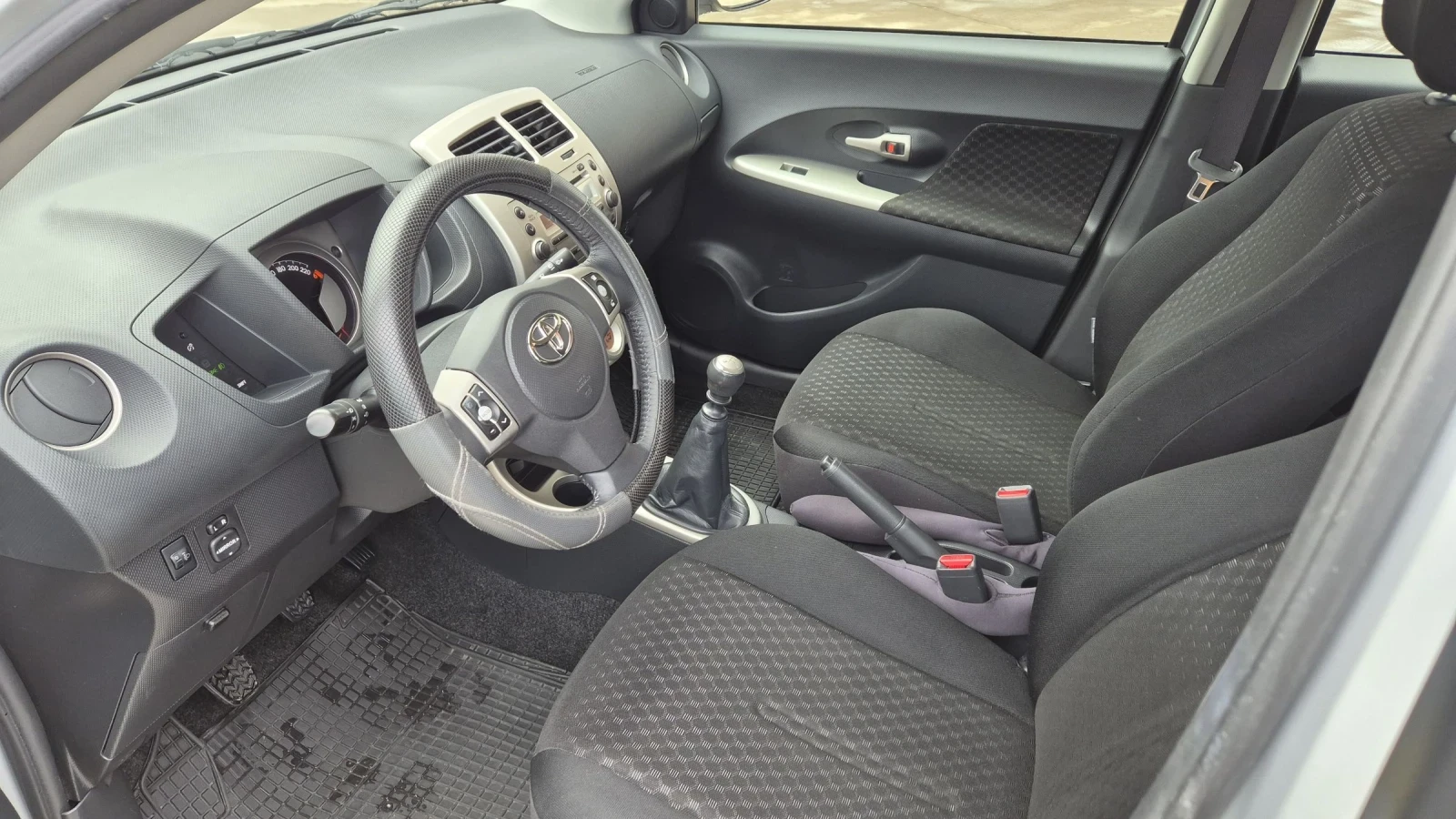 Toyota Urban Cruiser 1.4D4D 90K.�* 4�4* ��� | Mobile.bg � ����������� 16