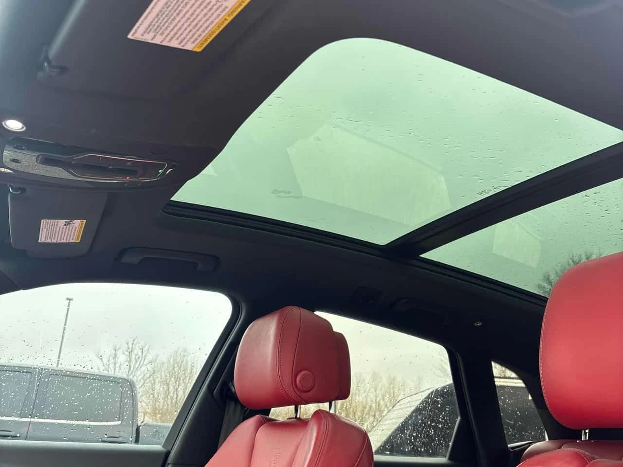 Audi SQ5 * Progressiv * MATRIX* DISTRONIC* PANO* , снимка 10 - Автомобили и джипове - 54006451