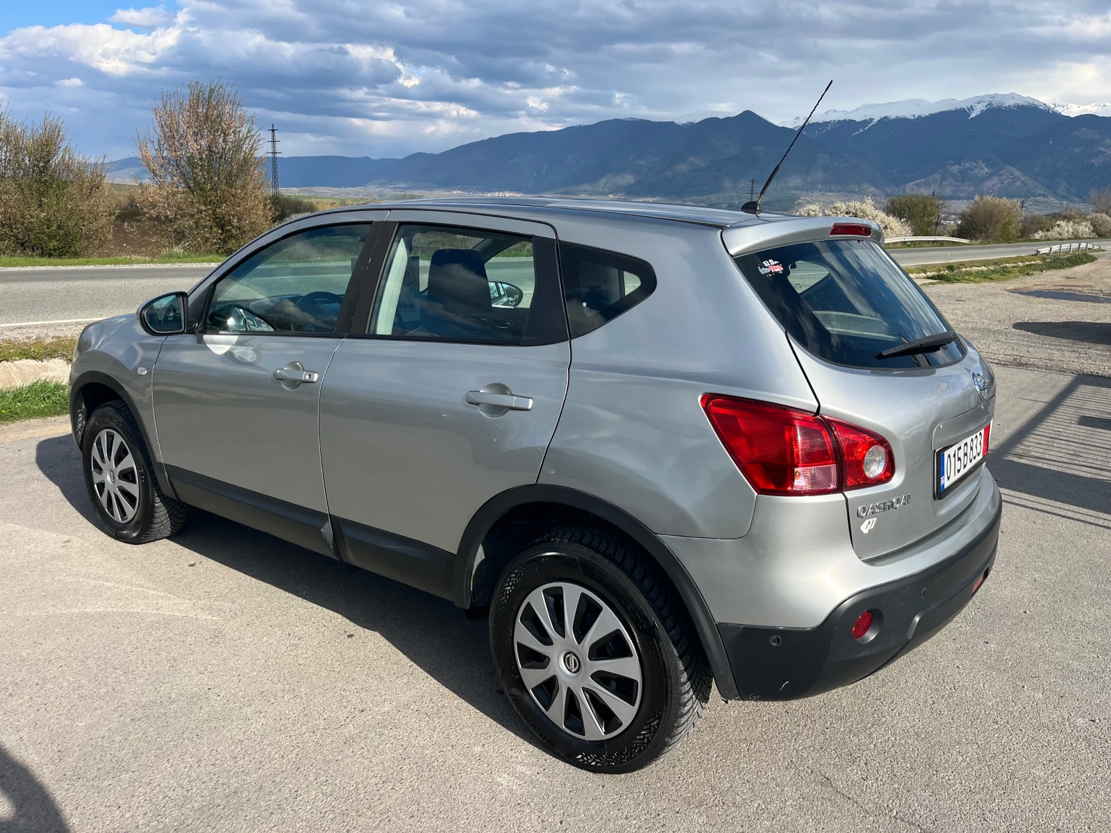 Nissan Qashqai 1.5 DCI, снимка 6 - Автомобили и джипове - 54151500