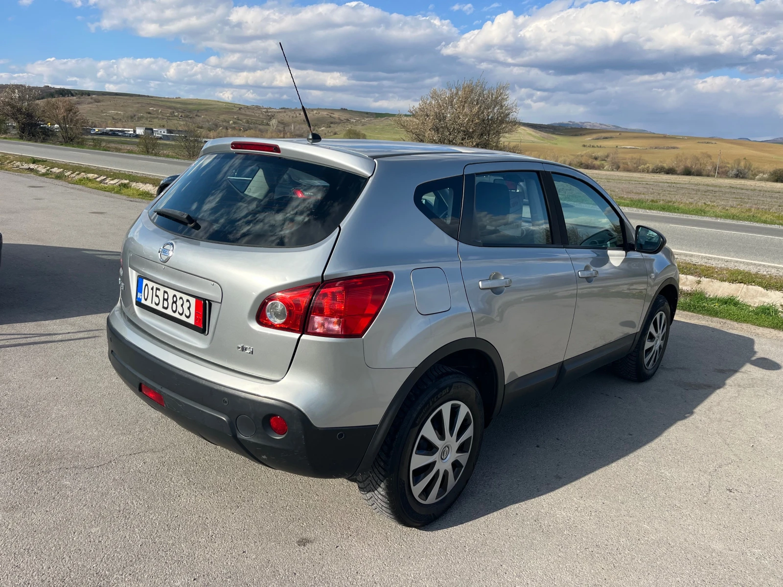 Nissan Qashqai 1.5 DCI, снимка 4 - Автомобили и джипове - 54151500
