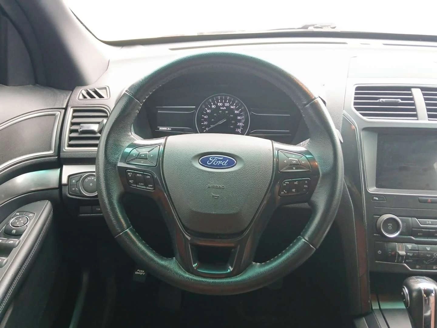 Ford Explorer, снимка 16 - Автомобили и джипове - 56020110