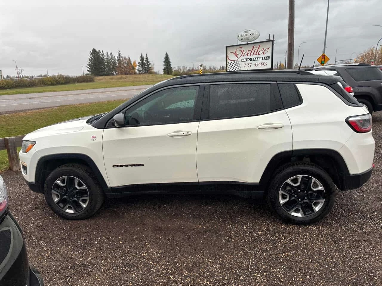 Jeep Compass * Trailhawk * ПОДГРЕВ * KEYLESS * , снимка 3 - Автомобили и джипове - 56532539