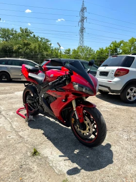 Yamaha YZF-R1 | Mobile.bg    2