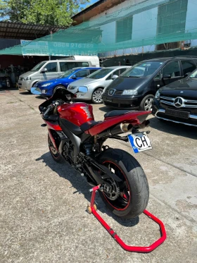 Yamaha YZF-R1 | Mobile.bg    7