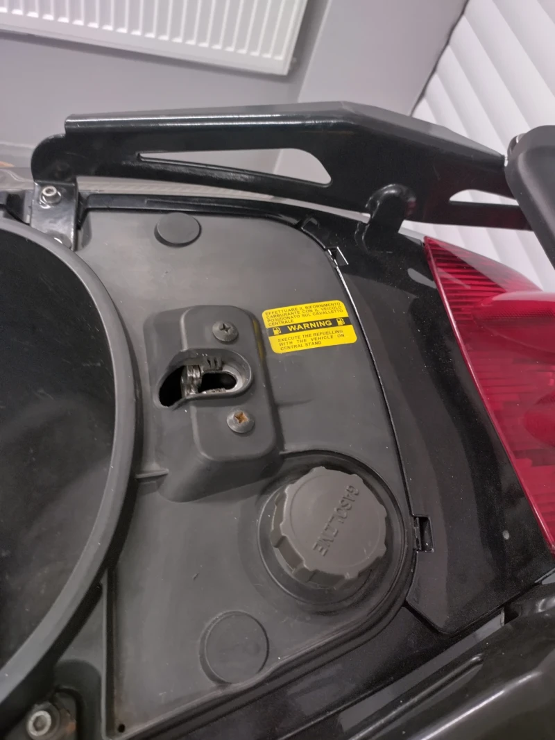 Gilera GP 800, снимка 15 - Мотоциклети и мототехника - 53471153