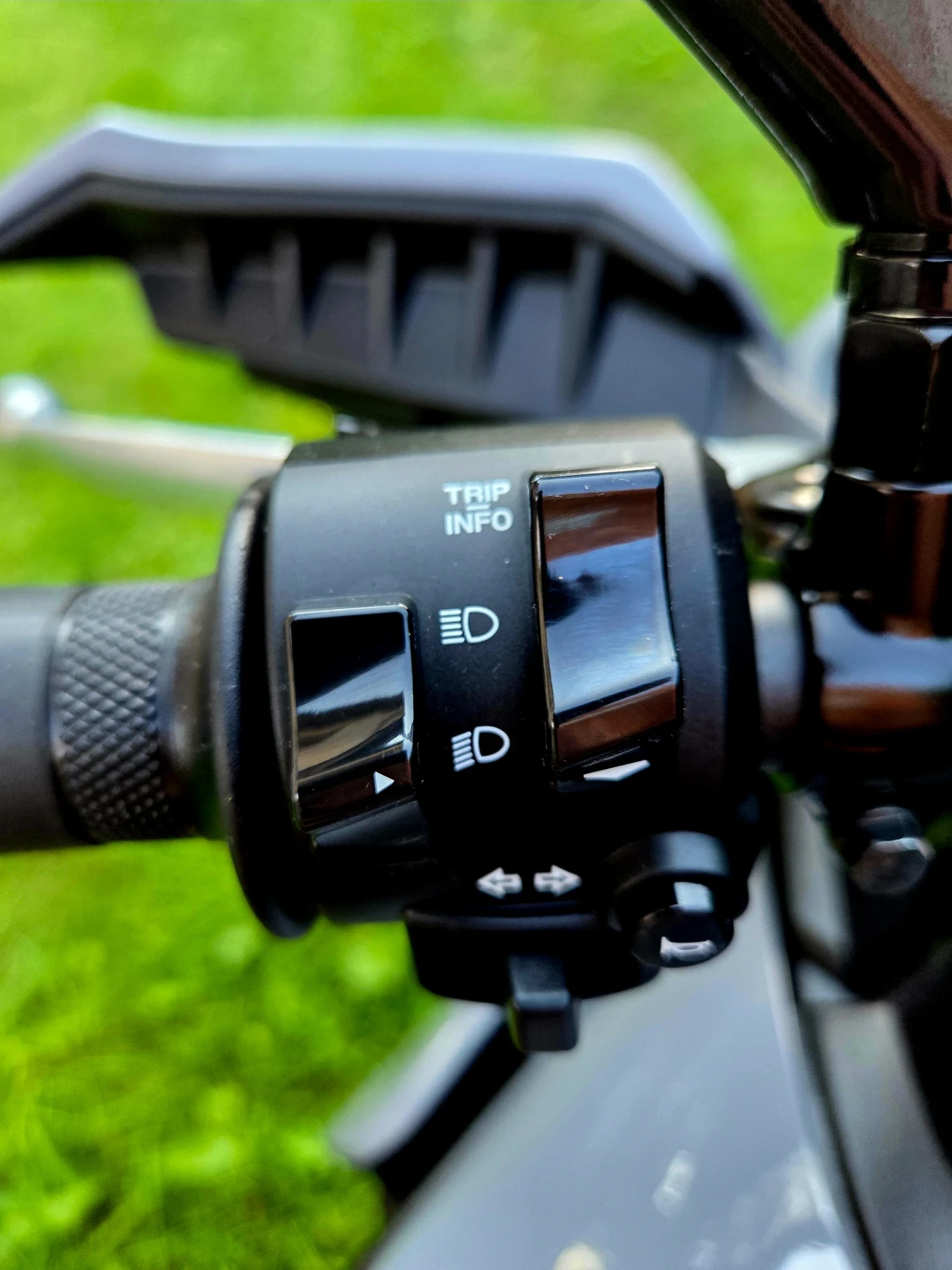Yamaha Mt-07 Tracer , ABS, TC , LED, 6500км, TOP!!!, снимка 3 - Мотоциклети и мототехника - 55002228