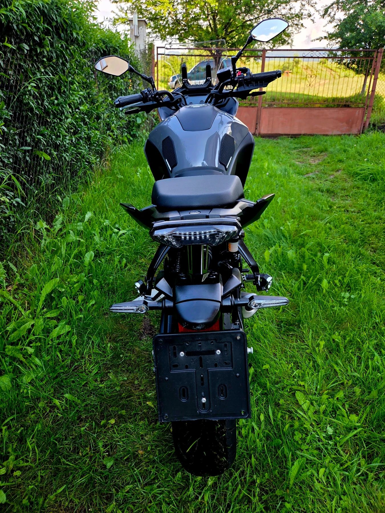 Yamaha Mt-07 Tracer , ABS, TC , LED, 6500км, TOP!!!, снимка 12 - Мотоциклети и мототехника - 55002228