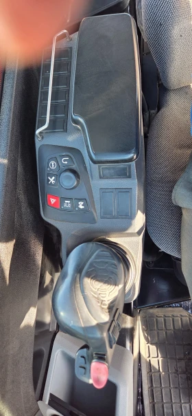 Телескопичен товарач Manitou 737-130, снимка 7