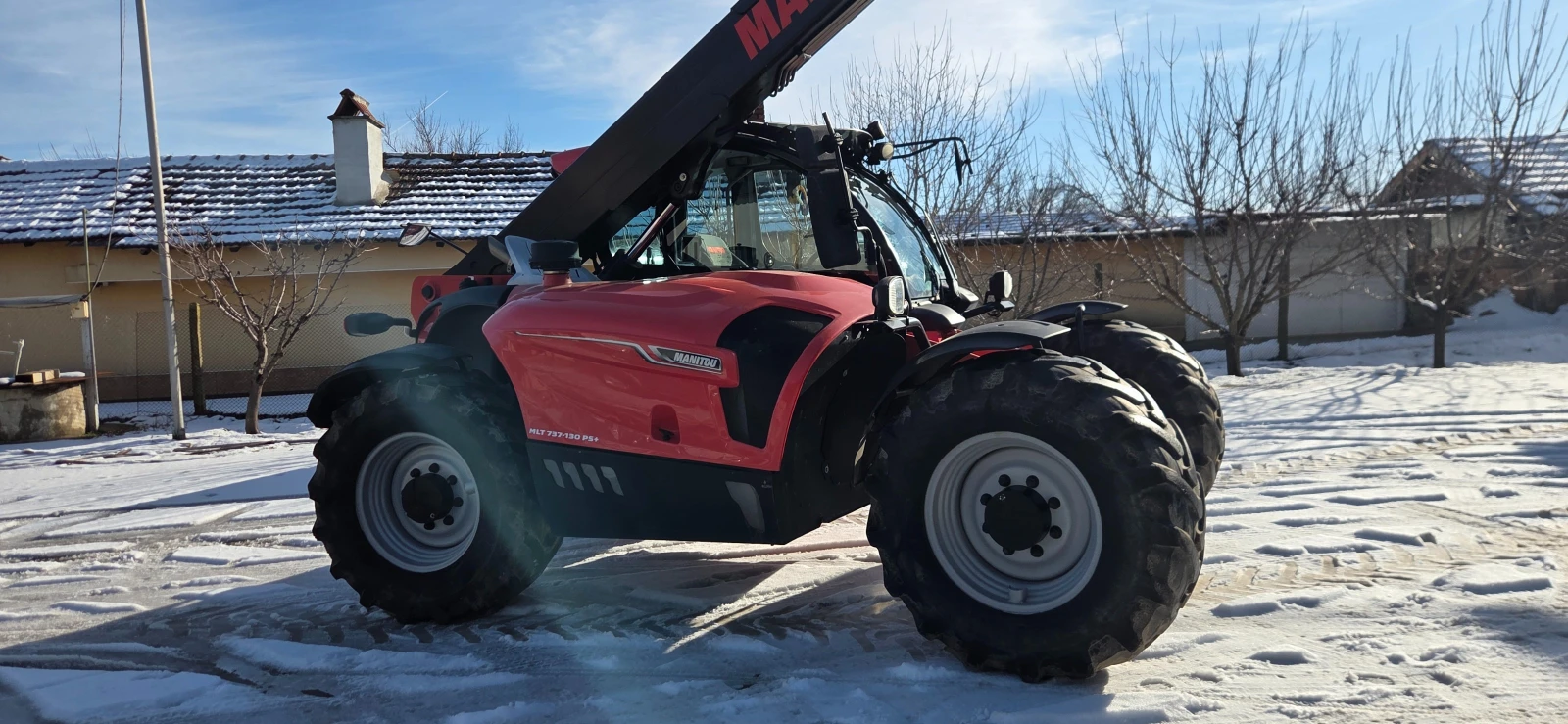 Телескопичен товарач Manitou 737-130 - изображение 3