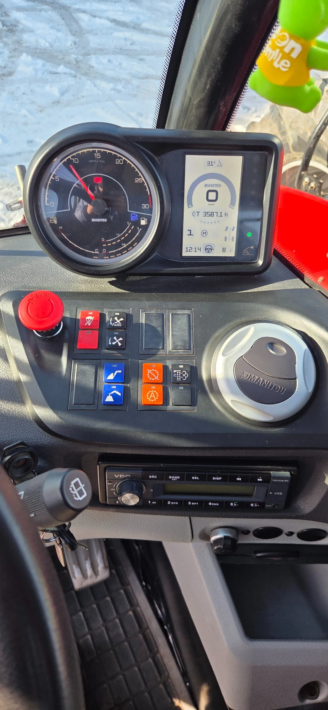 Телескопичен товарач Manitou 737-130 - изображение 6