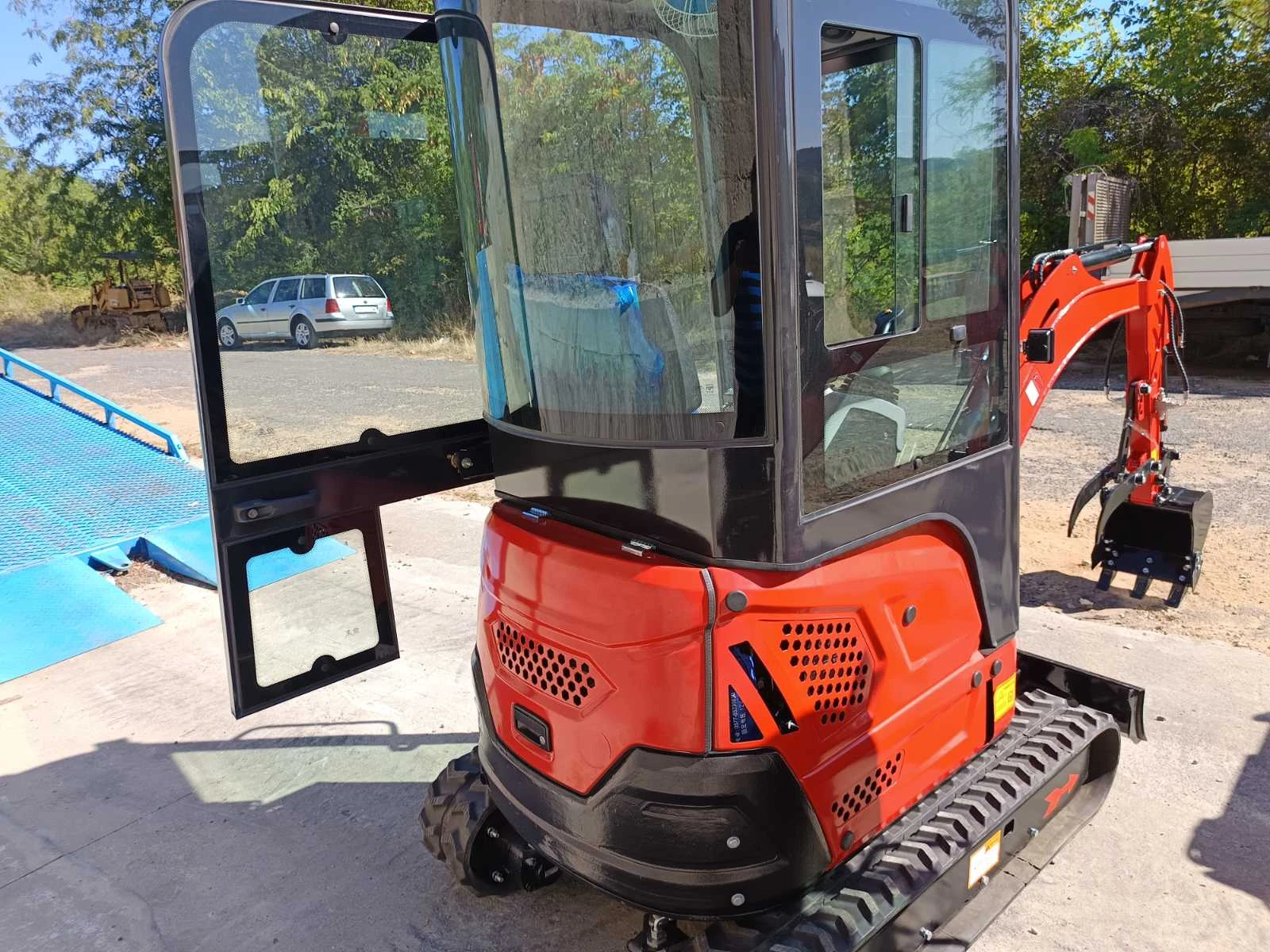 Багер Kobelco 2 ton ЧИСТО НОВ - изображение 6