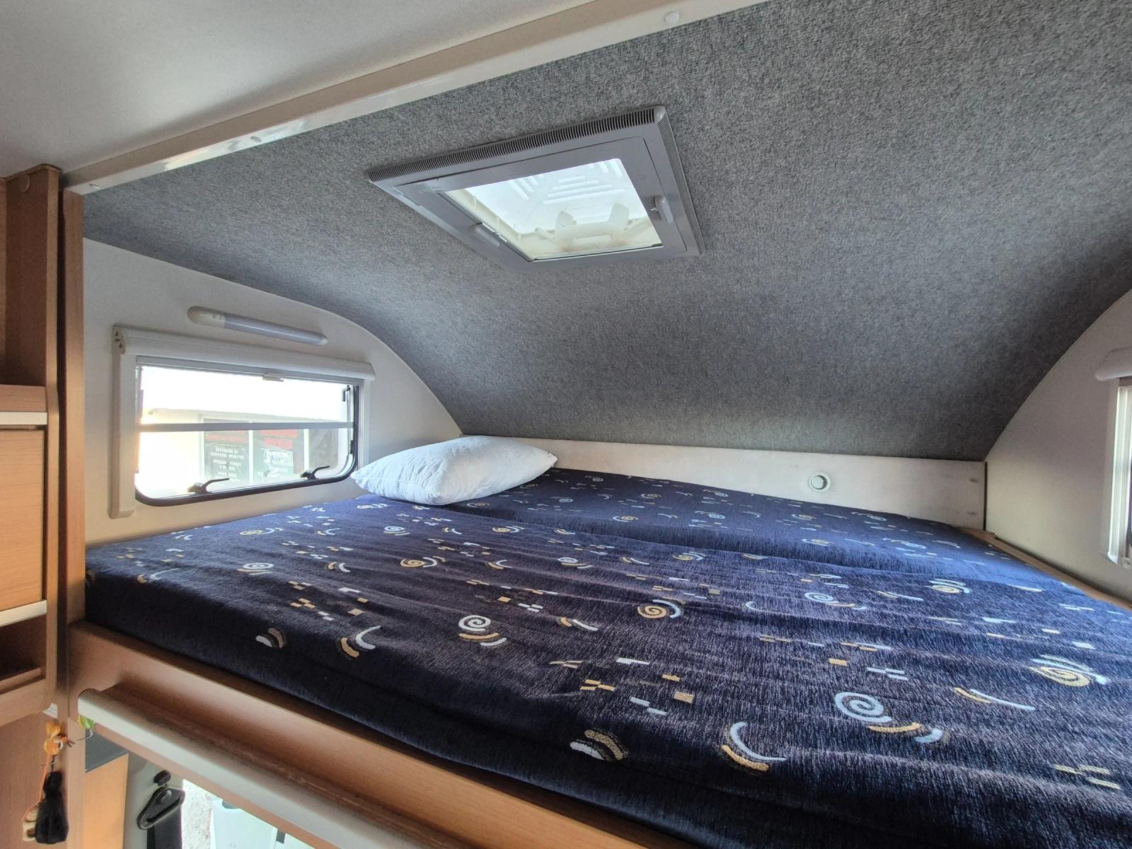 Кемпер Weinsberg Renault Master 2.5 DCI - изображение 9