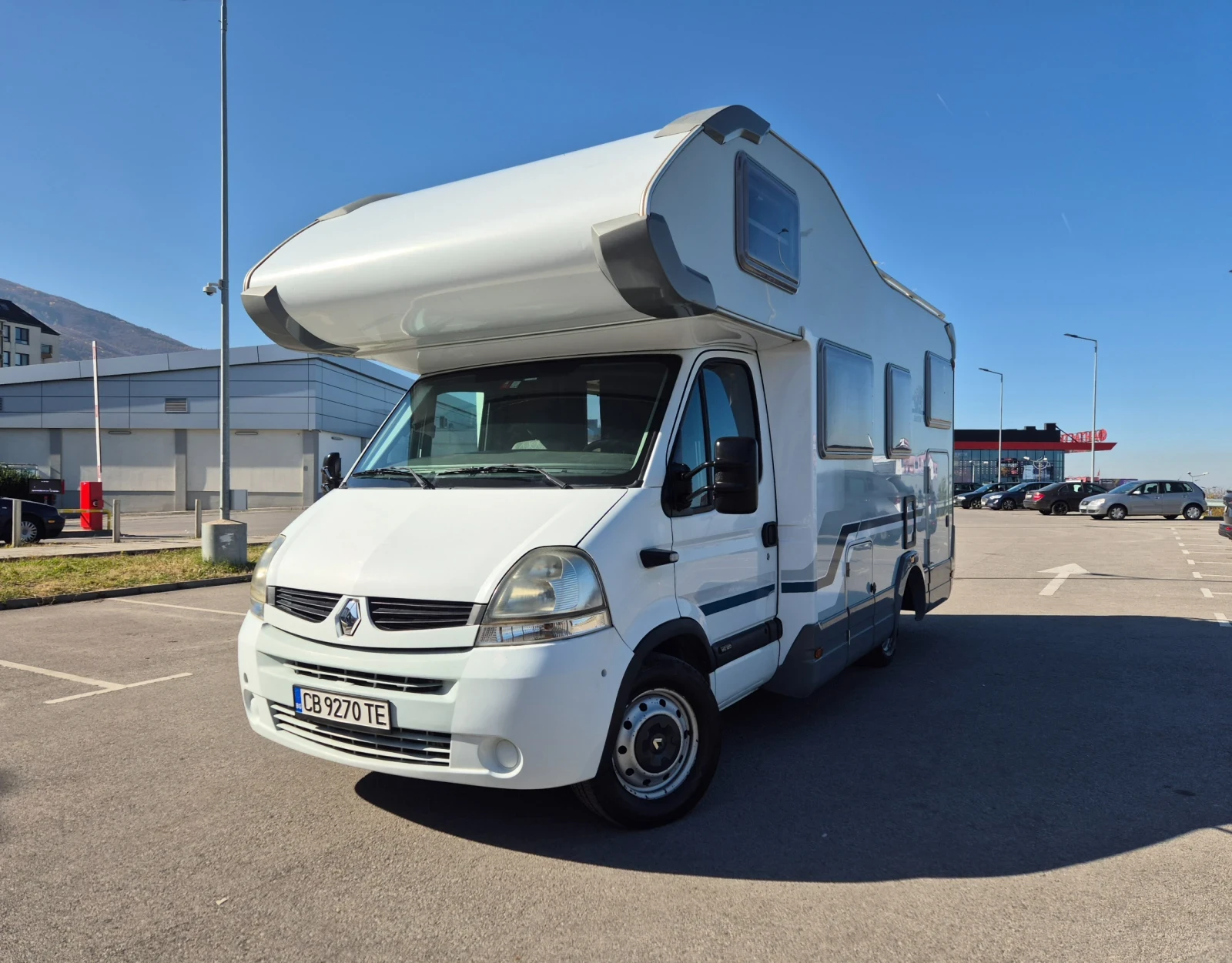 Кемпер Weinsberg Renault Master 2.5 DCI - изображение 2