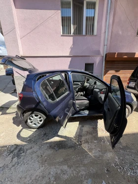 Toyota Yaris, снимка 10