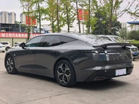 LynkCo 10 