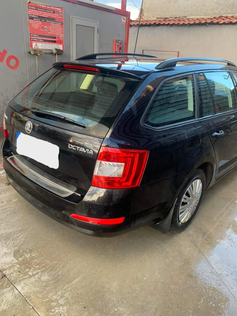 Skoda Octavia, снимка 10 - Автомобили и джипове - 46656120