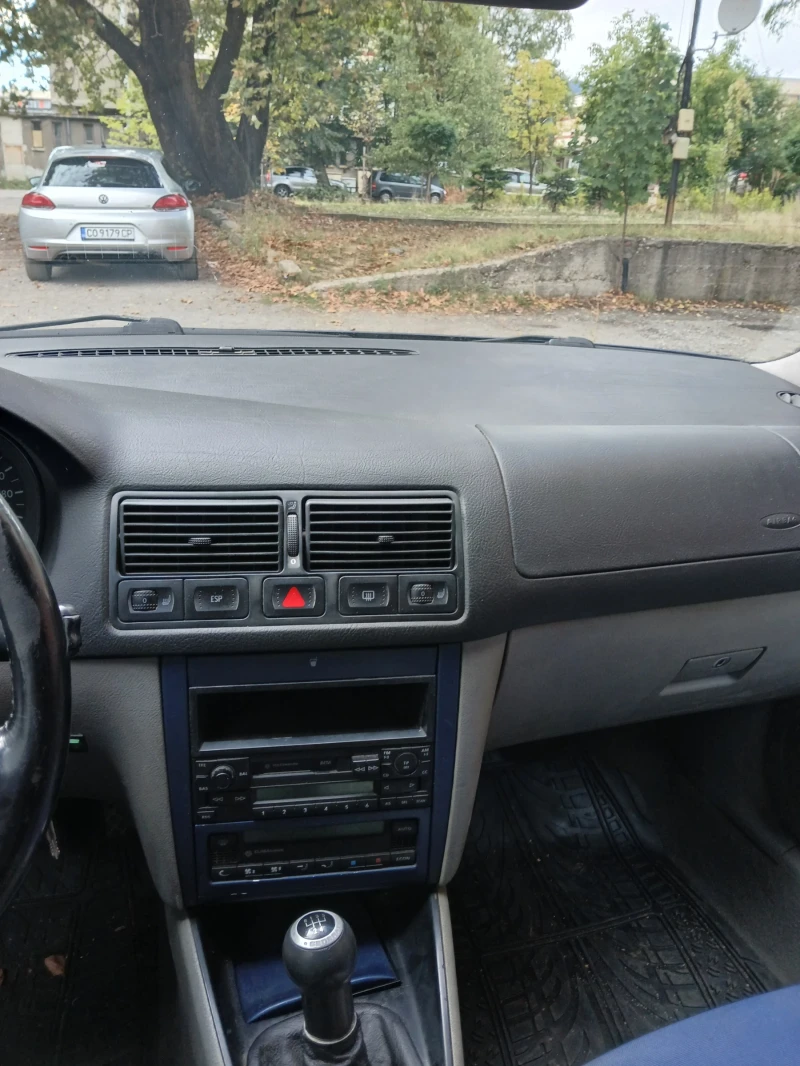 VW Golf, снимка 6 - Автомобили и джипове - 48049906