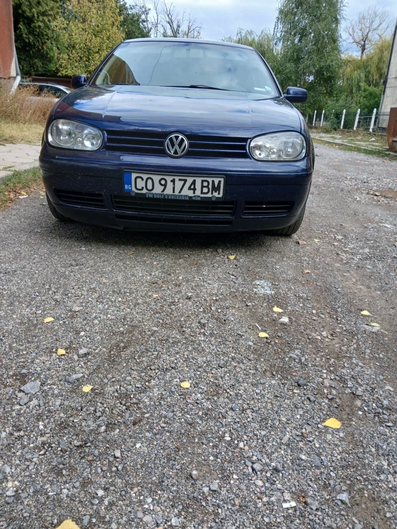 VW Golf, снимка 1 - Автомобили и джипове - 48049906