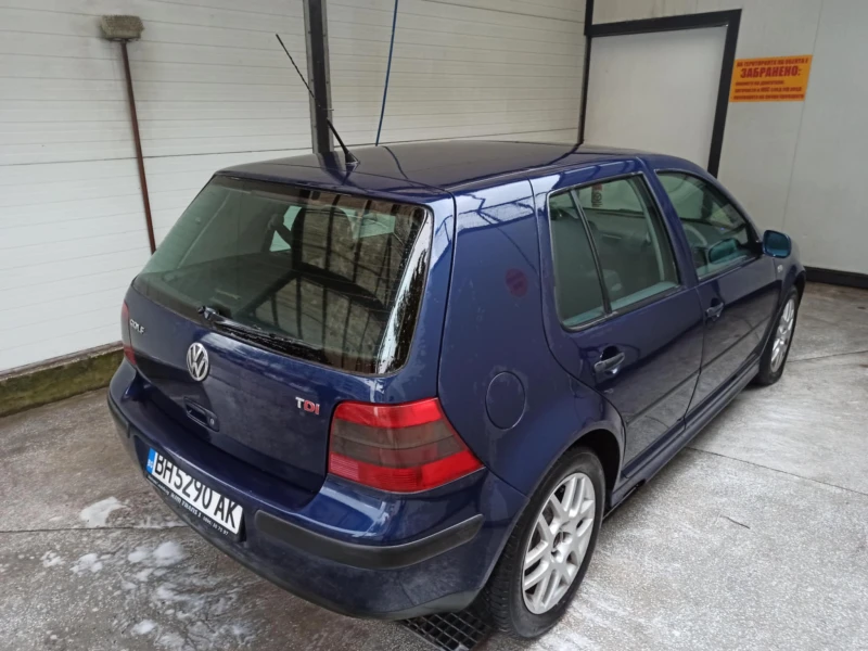 VW Golf 1.9 TDI, снимка 8 - Автомобили и джипове - 48591604