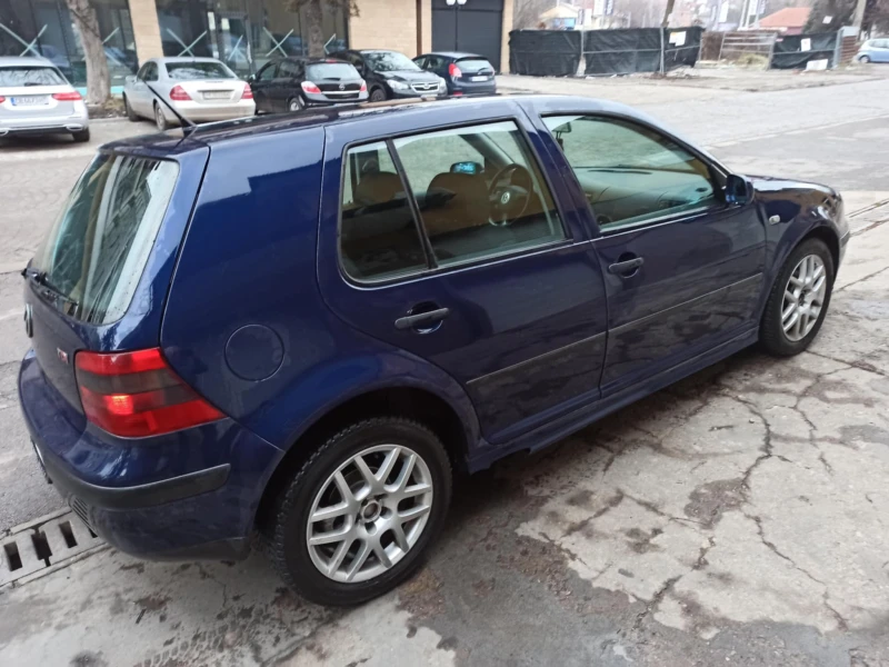 VW Golf 1.9 TDI, снимка 6 - Автомобили и джипове - 48591604