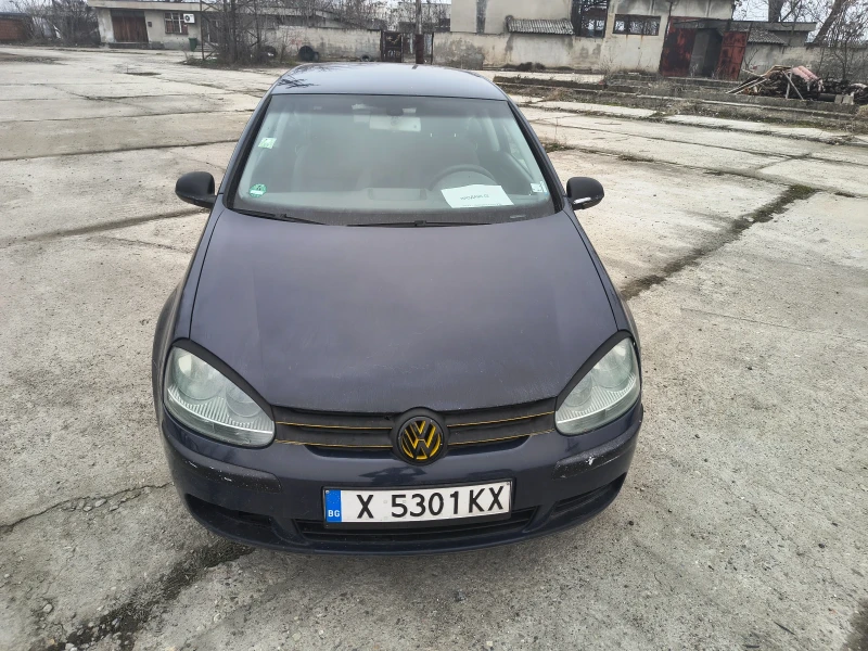 VW Golf, снимка 1 - Автомобили и джипове - 48800568