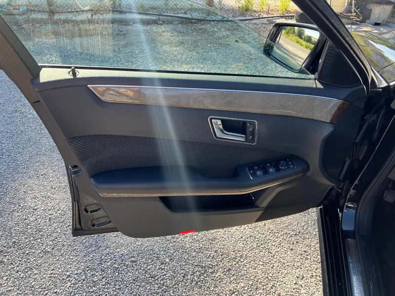 Mercedes-Benz E 220 2.2CDI-ELEGANCE, снимка 10 - Автомобили и джипове - 51206756