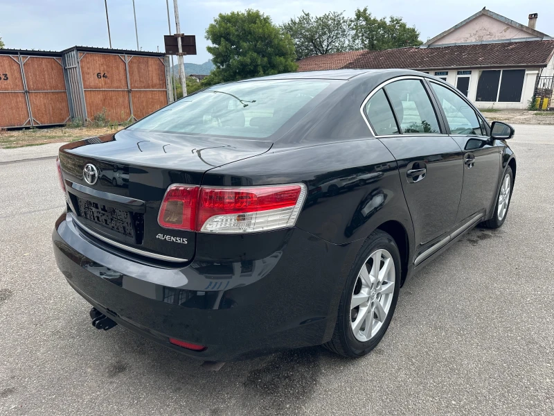 Toyota Avensis 2.2D Keyless, снимка 7 - Автомобили и джипове - 51206917