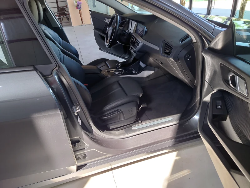 BMW 2 Gran Coupe 216 da, снимка 13 - Автомобили и джипове - 52020125