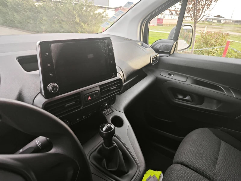 Peugeot Partner 1.5 HDI, снимка 9 - Автомобили и джипове - 52593869