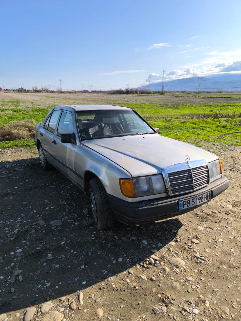 Mercedes-Benz 124 200 D, снимка 8 - Автомобили и джипове - 52698858
