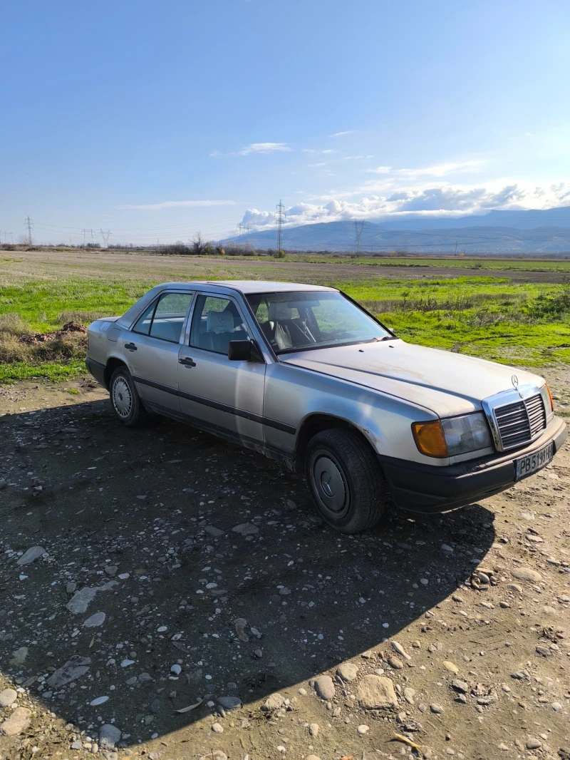 Mercedes-Benz 124 200 D, снимка 7 - Автомобили и джипове - 52698858