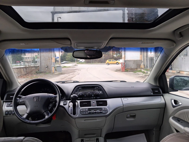 Honda Odyssey 3.5 i-vtec, снимка 15 - Автомобили и джипове - 52771455