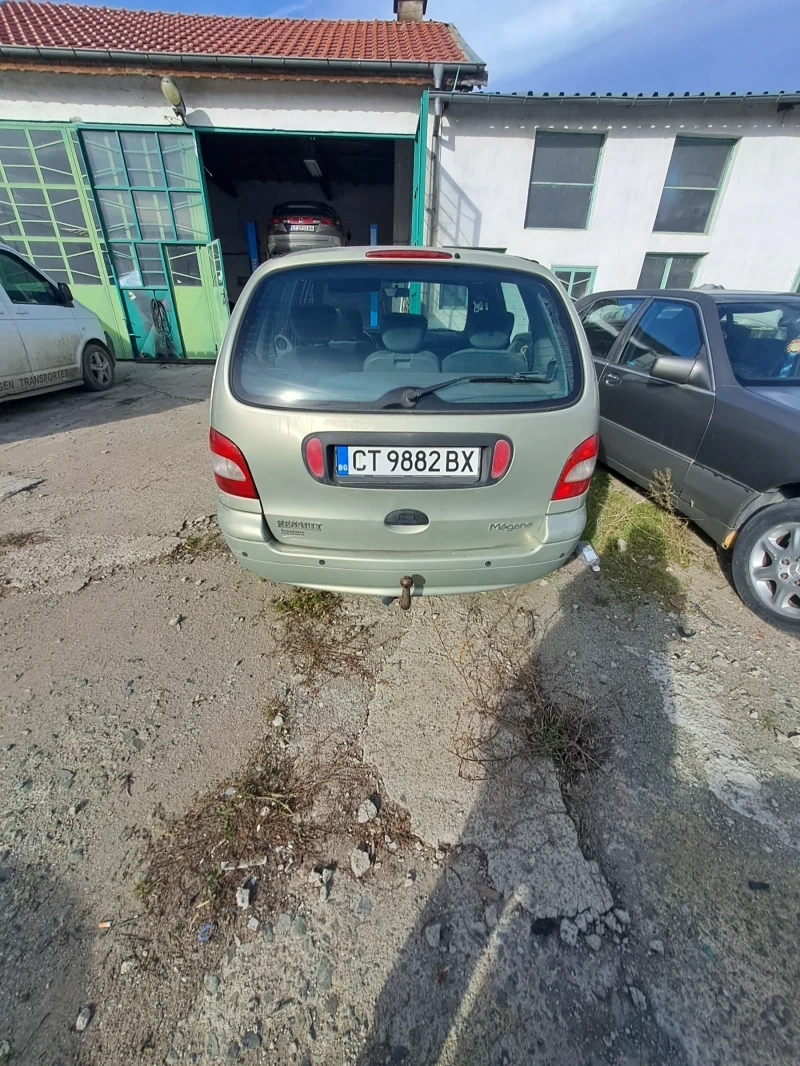 Renault Scenic, снимка 2 - Автомобили и джипове - 52974615