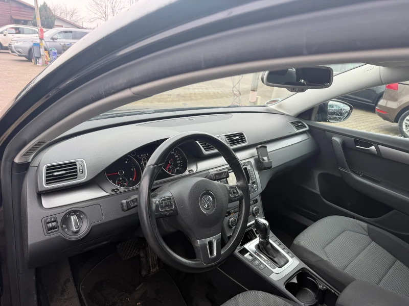 VW Passat 2.0TDI AVTOMAT/NAVI EURO 5, снимка 11 - Автомобили и джипове - 53381289
