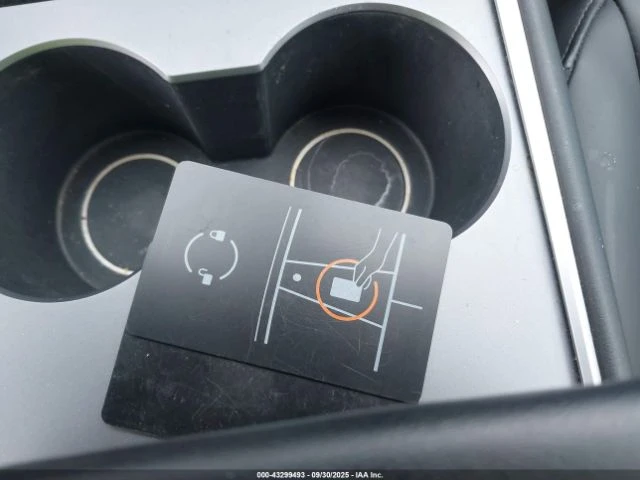 Tesla Model Y PERFORMANCE DUAL MOTOR, снимка 11 - Автомобили и джипове - 53194566