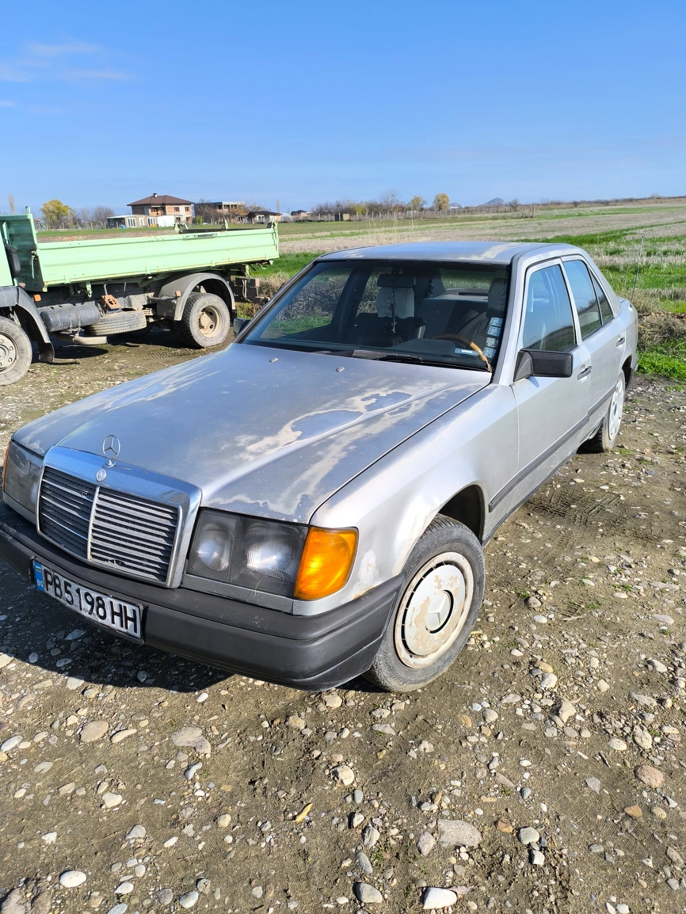 Mercedes-Benz 124 200 D, снимка 1
