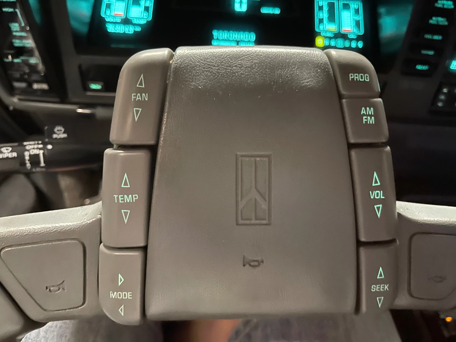 Oldsmobile Toronado | Mobile.bg   13