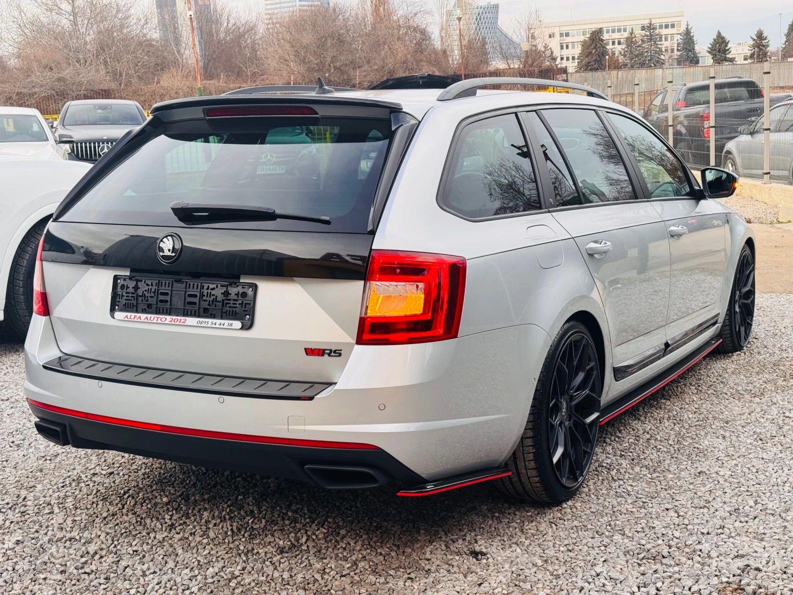 Skoda Octavia VRS/2.0d/БЕЗ АНАЛОГ/КОЛАТA Е ПОРЪЧКОВА/КАТО НОВА/ - изображение 6