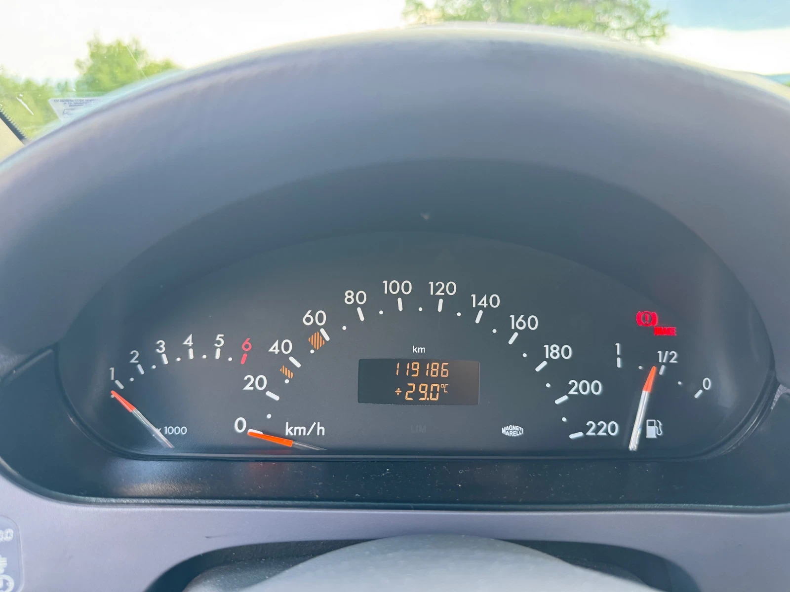 Mercedes-Benz A 140  - изображение 6
