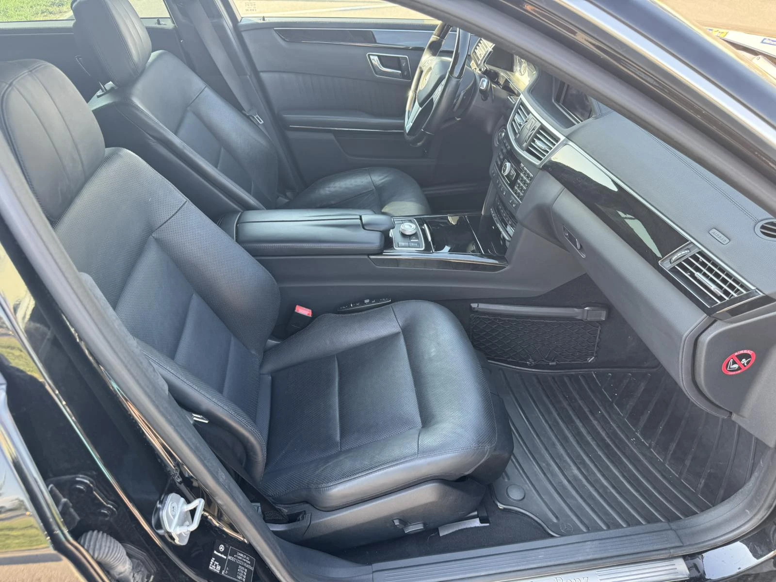 Mercedes-Benz E 350 E-Klasse E 350 CDI T Avantgarde - изображение 8