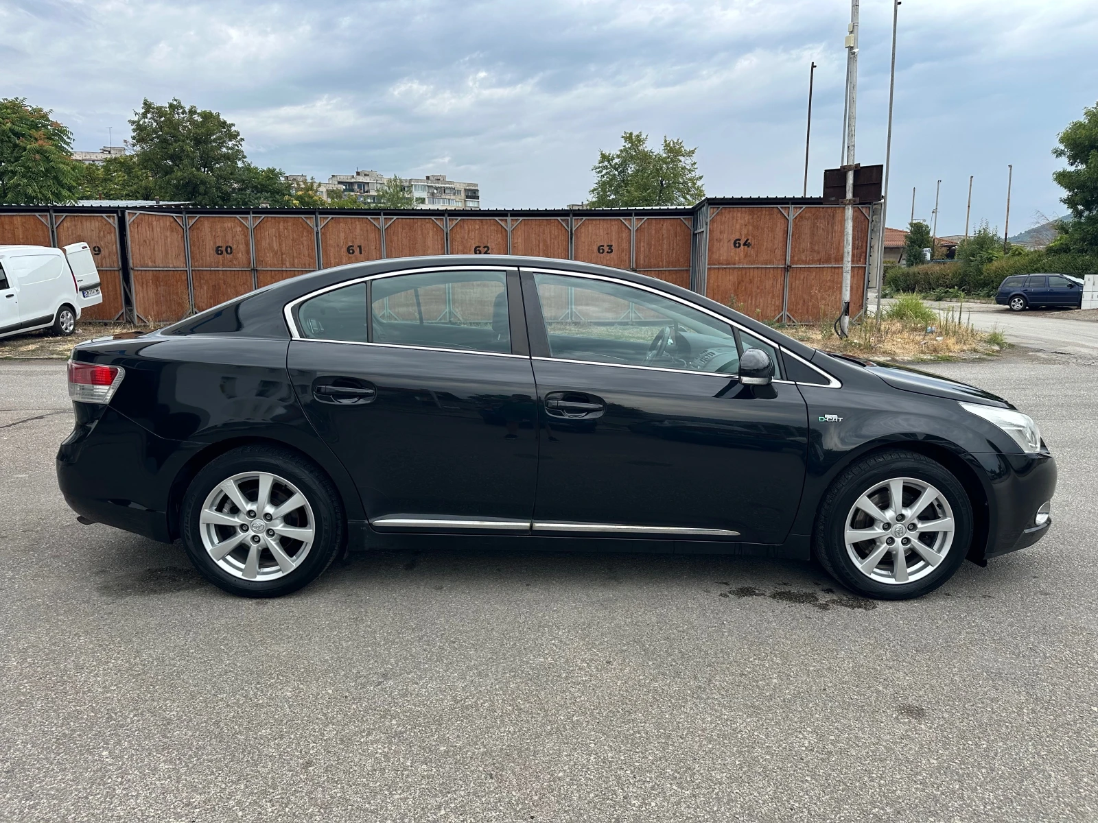 Toyota Avensis 2.2D Keyless - изображение 8