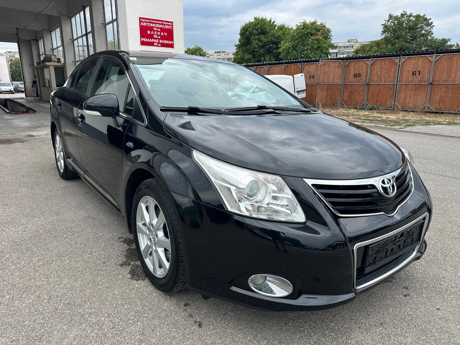 Toyota Avensis 2.2D Keyless - изображение 9