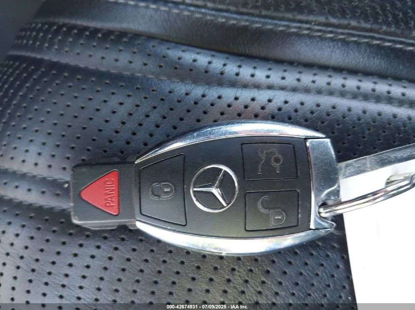 Mercedes-Benz S 63 AMG 5.5L V-8 DI, DOHC, VVT, TURBO, 577HP All Wheel - изображение 3