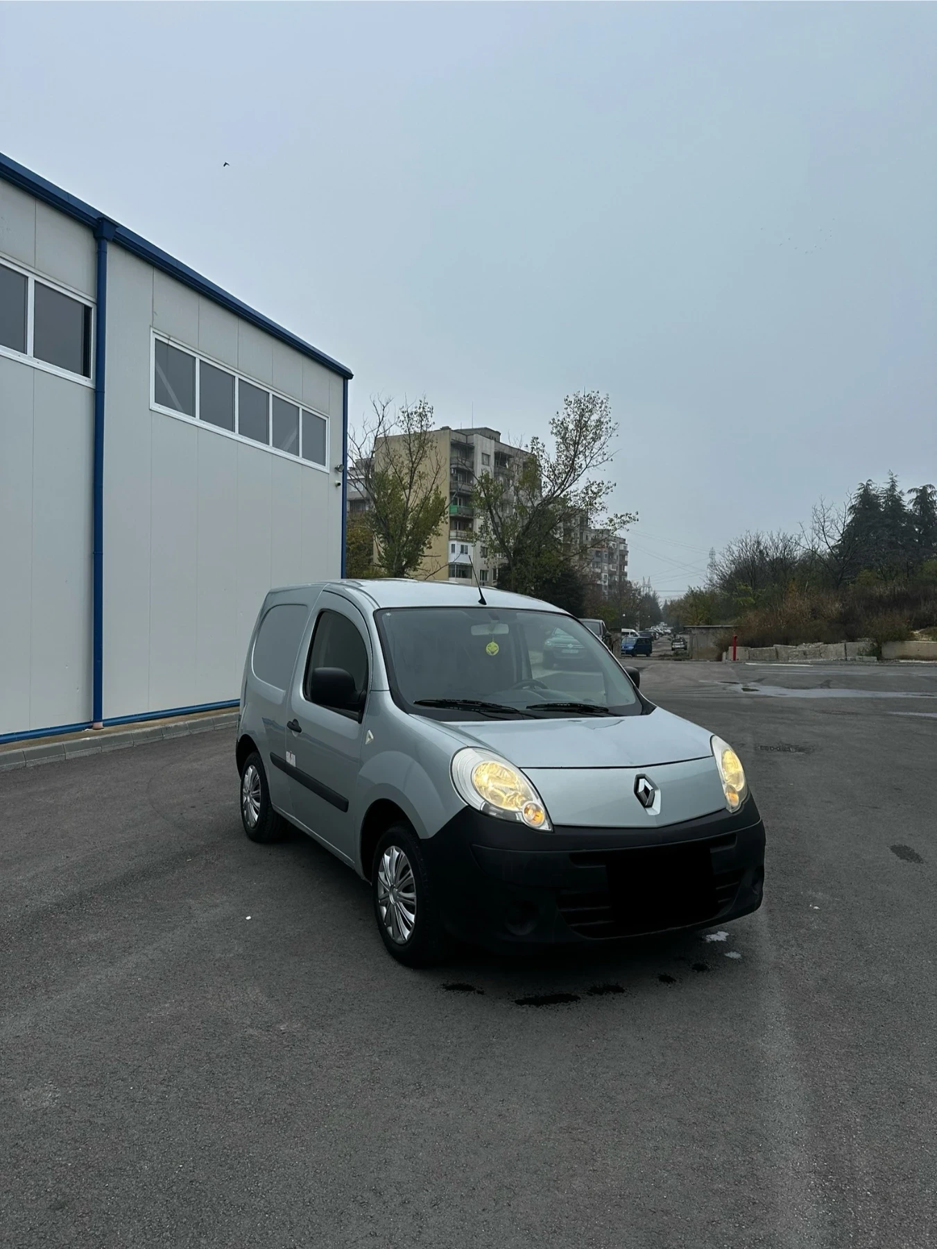 Renault Kangoo Compact 1.5 dci 75к.с  2012г - изображение 2