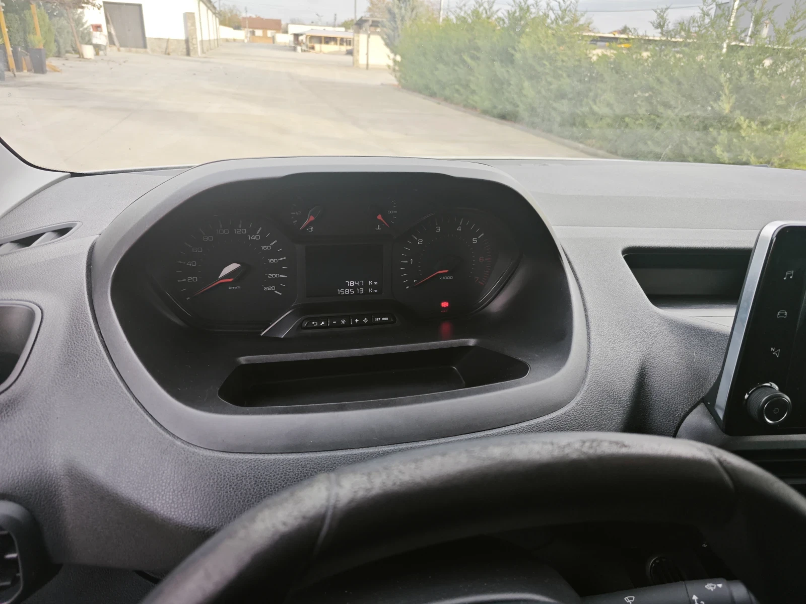 Peugeot Partner 1.5 HDI - изображение 8