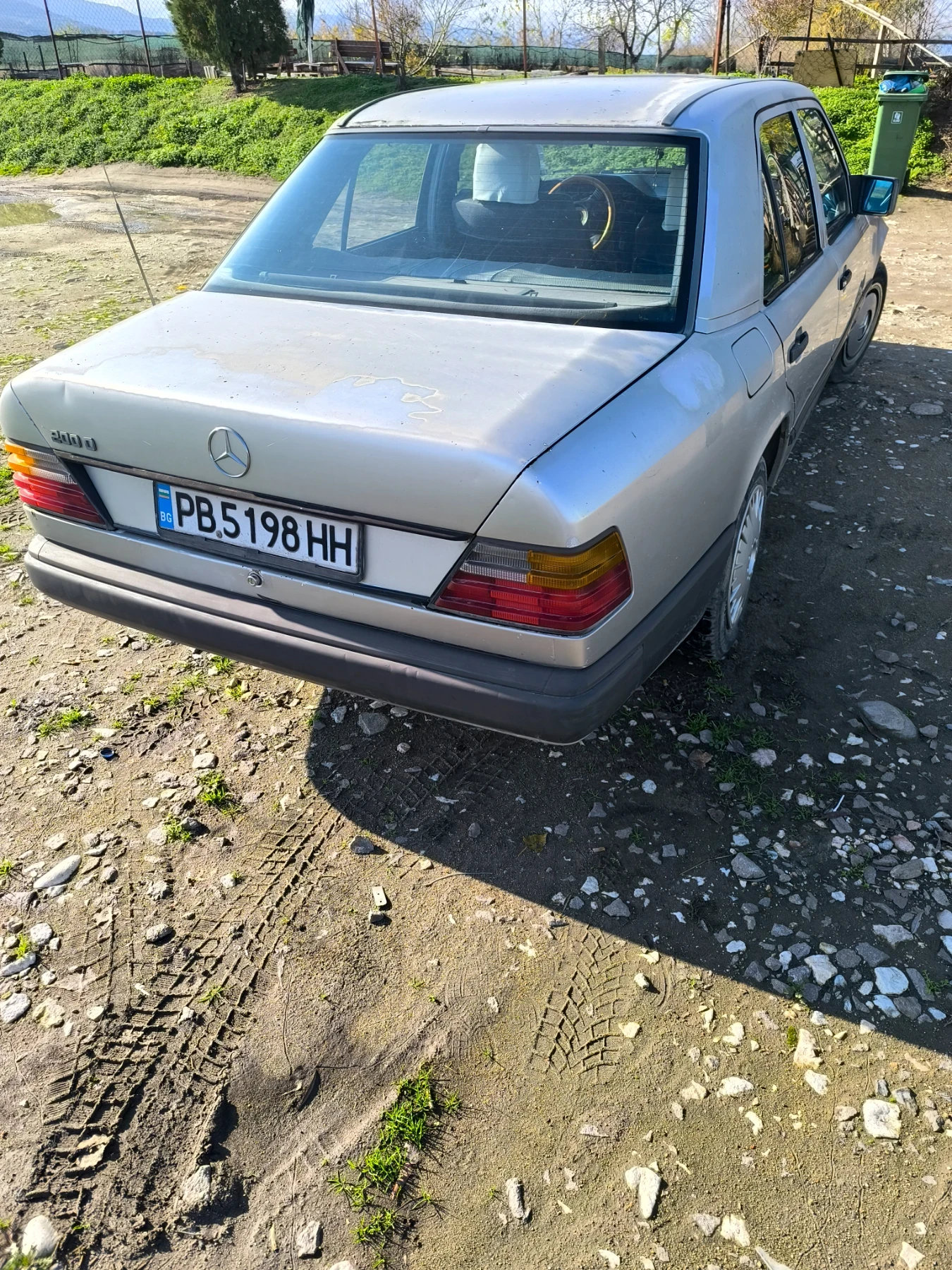 Mercedes-Benz 124 200 D - изображение 4