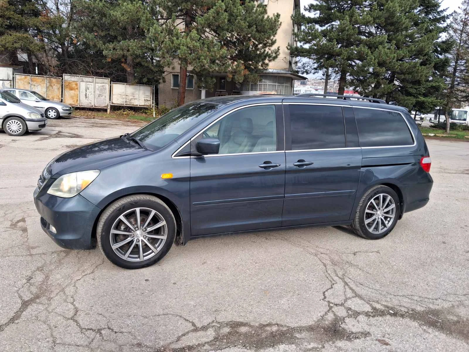 Honda Odyssey 3.5 i-vtec - изображение 7