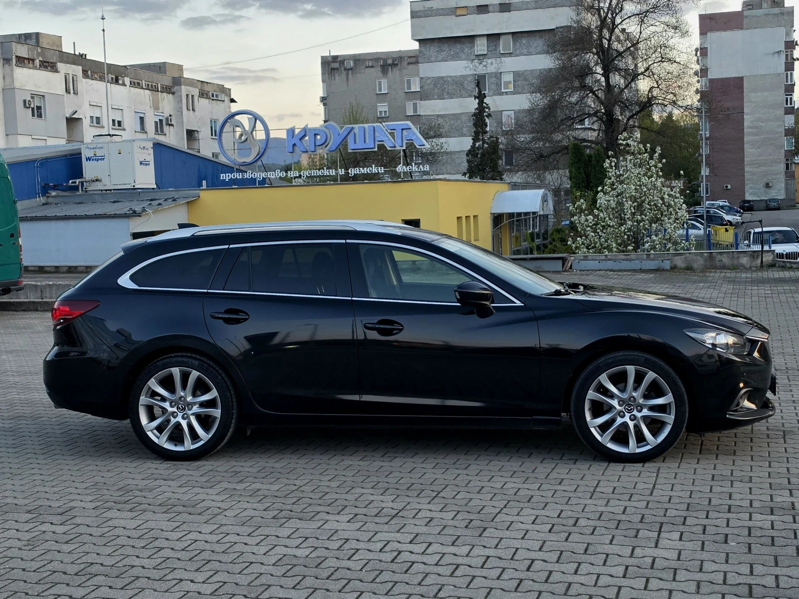 Mazda 6  2. 2D 185 �. �. EXCLUSIVE | Mobile.bg � ����������� 3